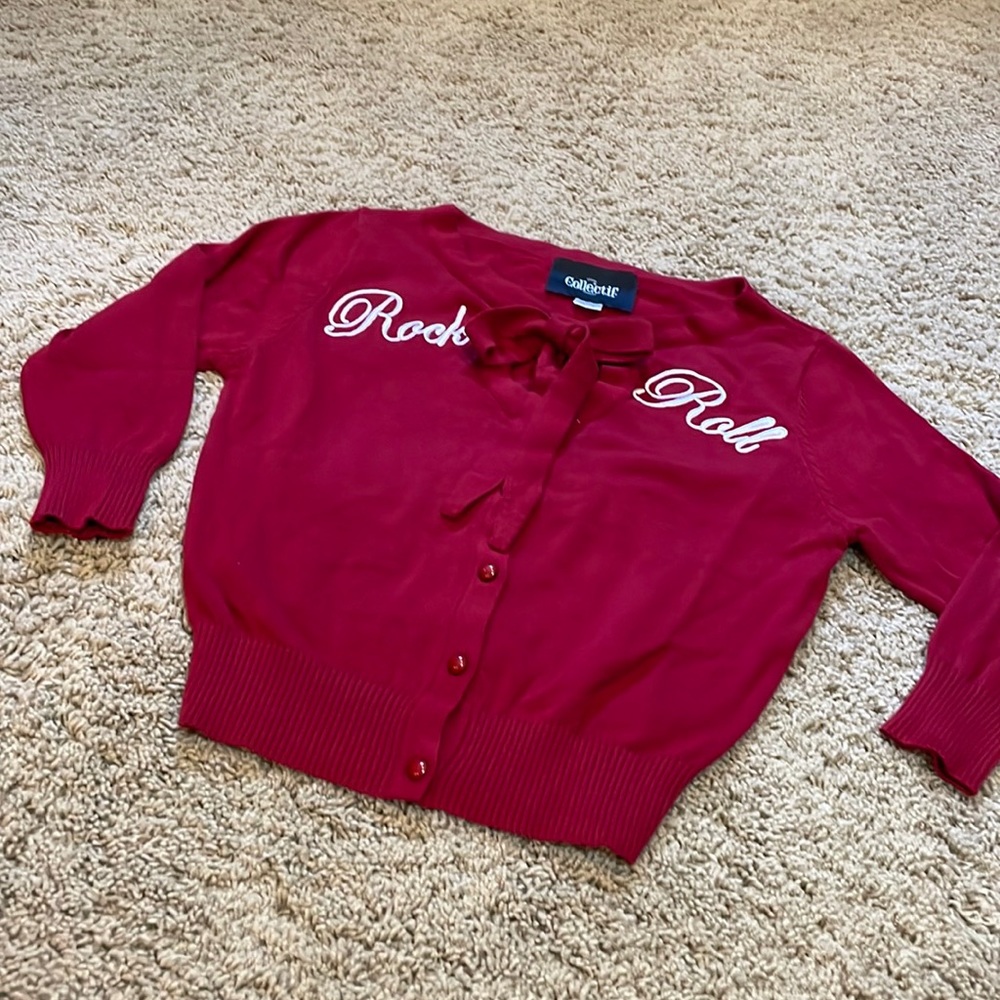 ModCloth cropped sweater sz XS